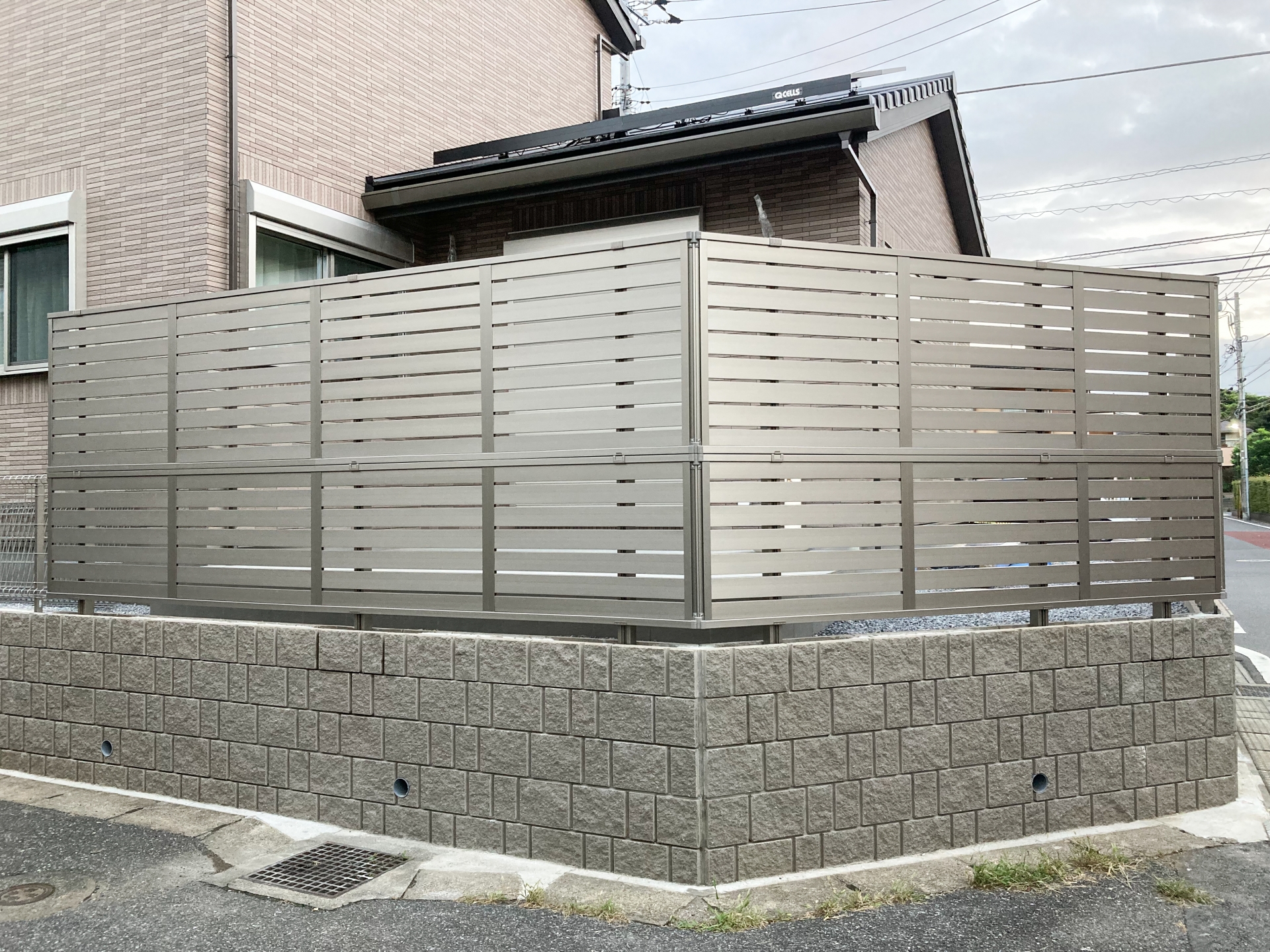 外構とフェンスの費用シュミレーションで相場や工事費込み価格をわかりやすく徹底比較！ 画像