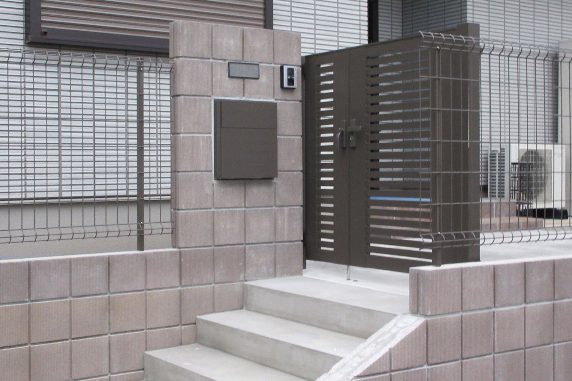 セキスイハイムの住宅で予算200万の外構工事で叶える内訳と実例まとめ！アイデア満載で理想のエクステリアへ 画像