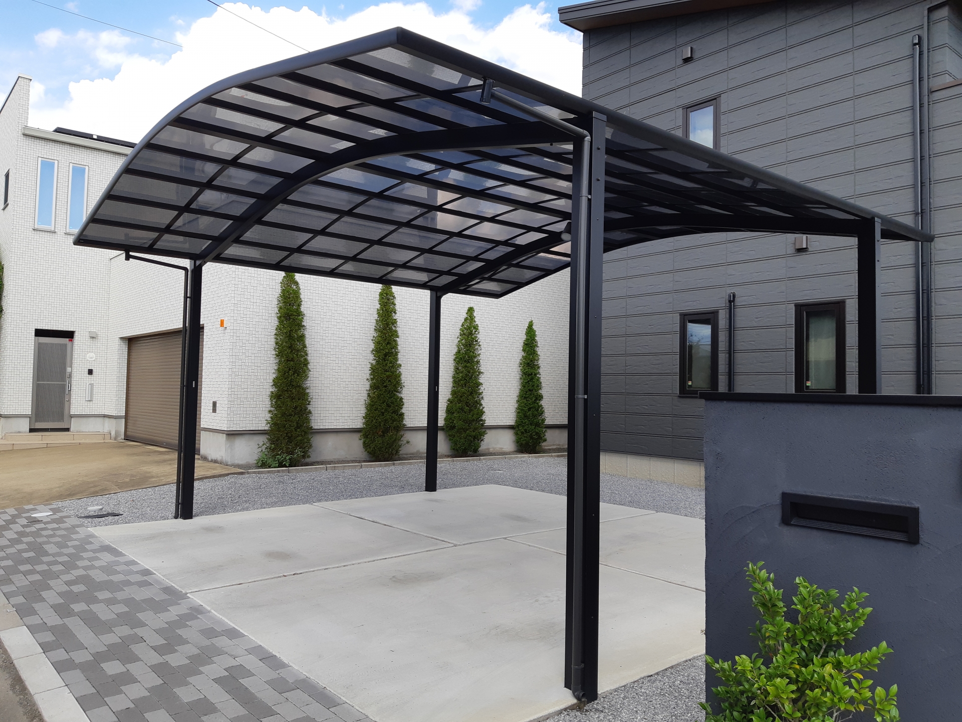 住友林業の外構でカーポートを賢く導入しよう!費用相場や申請・デザイン実例で失敗を回避 画像