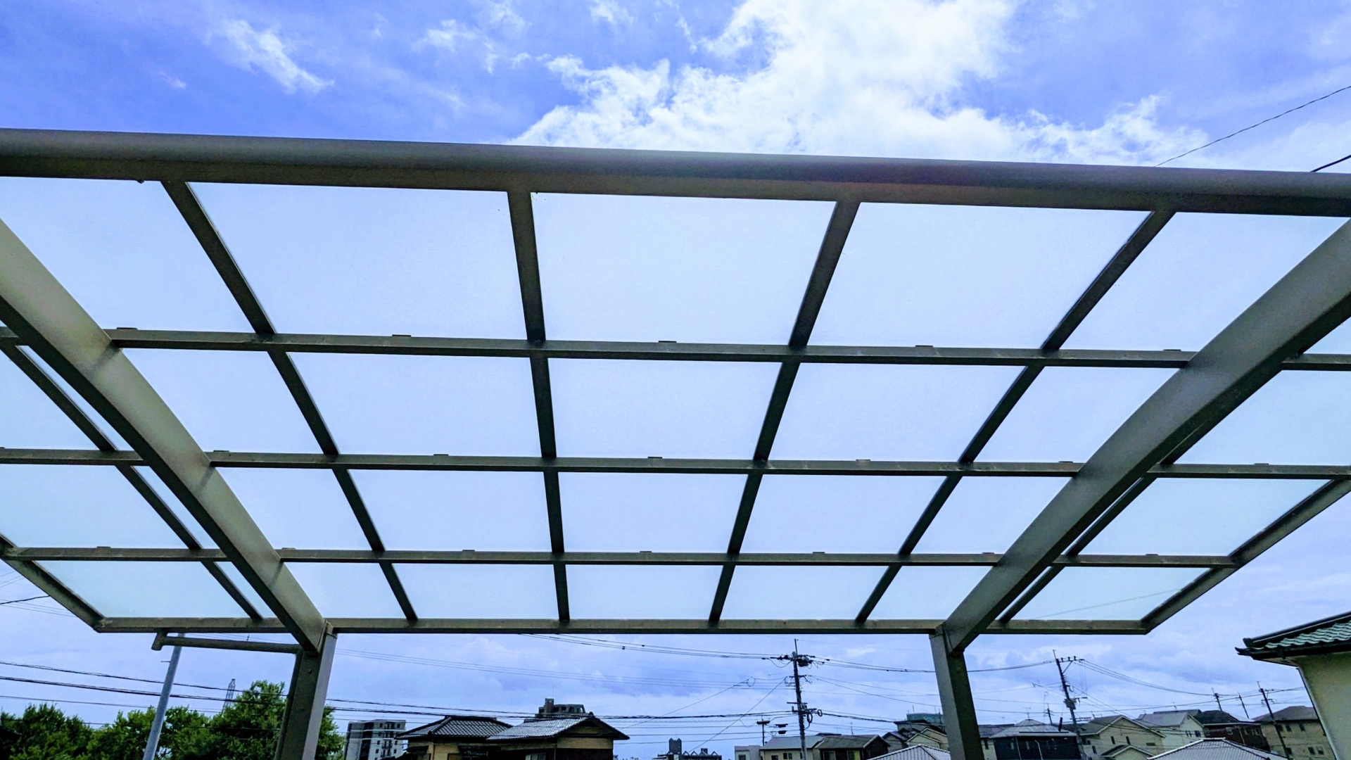 逆勾配カーポートのデメリットと失敗を回避するコツ!前下がりか後ろ下がりか迷ったときの徹底チェック 画像