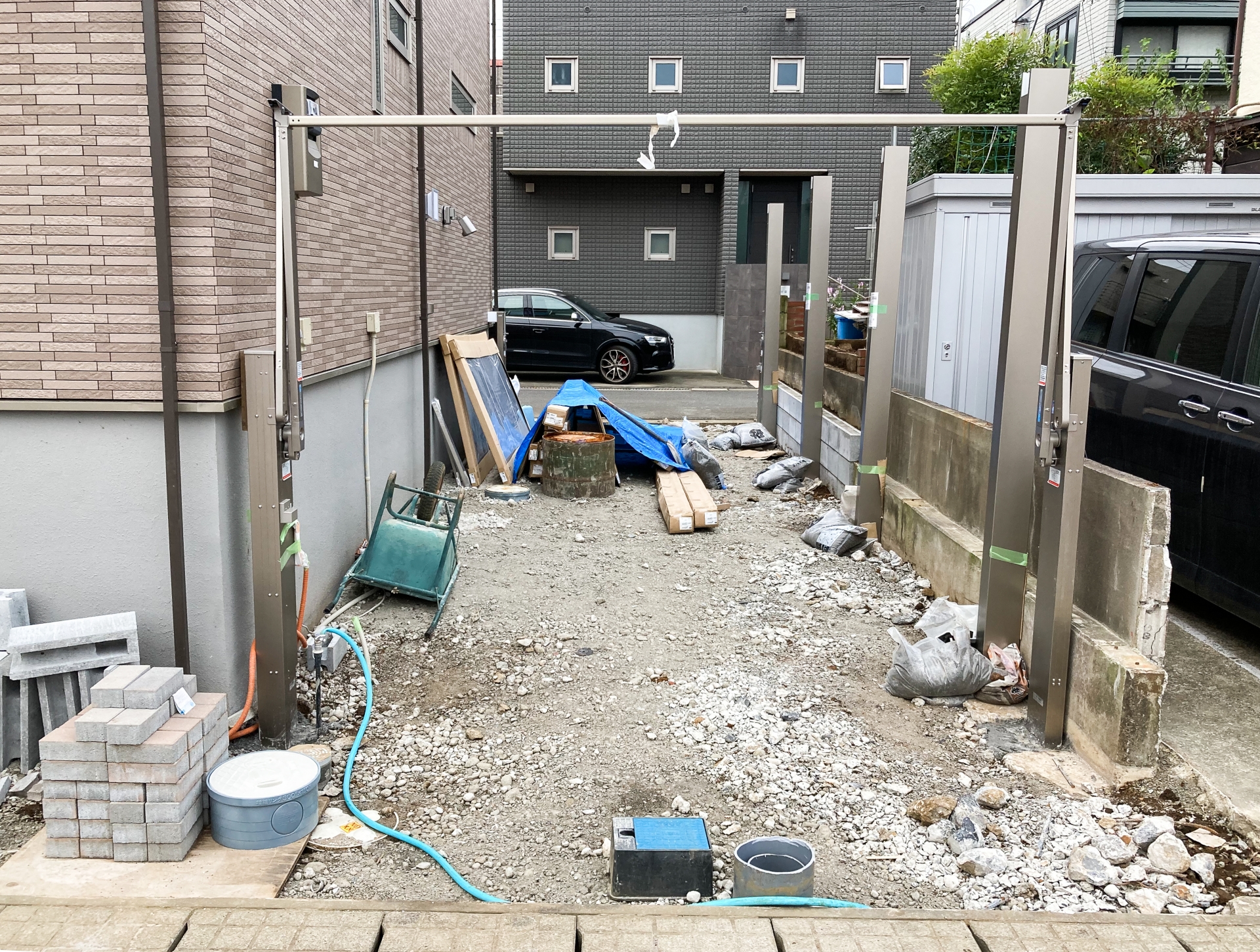 セキスイハイムの住宅へカーポートの後付け！保証と配管を守り費用を賢く抑える工事の正解 画像