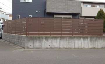 施工例【 メッシュフェンスから目隠しフェンスへリフォームしました✨】を更新しました。 アイキャッチ画像