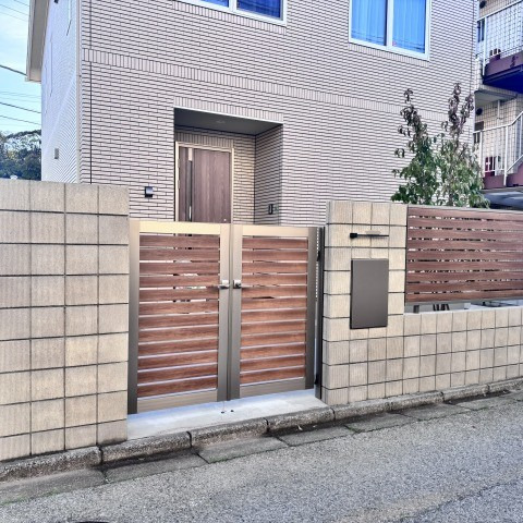 ピンコロで作る花壇がかわいいお庭🌹 アイキャッチ画像