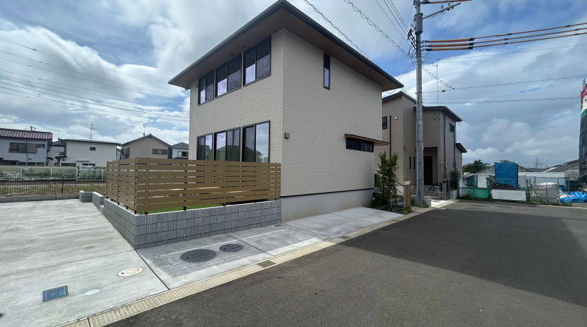 【新築外構のお客様インタビュー】価格面はもちろん、イメージどおりの仕上がりで大満足です アイキャッチ画像